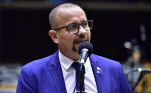 Gastando mais de meio milhão em cota parlamentar, Sargento Gonçalves foi o único deputado do RN a votar contra o “Gás do Povo”